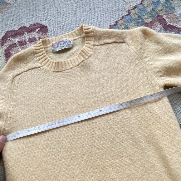 Vintage 60s Shetland Wool Sweater Small Butter Yellow Scottish Preppy - Picture 6 of 7